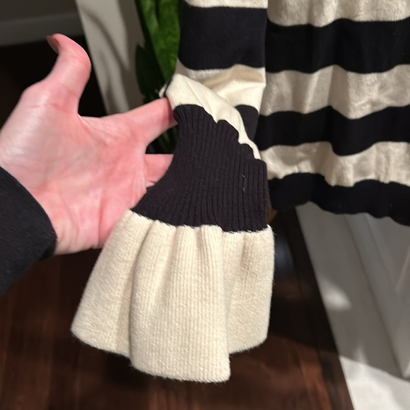 Black and cream striped Sweater - Picture 3 of 3